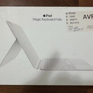 iPad Magic Keyboard Folio